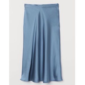 HM calf length satin skirt, sz 6, cornflower blue